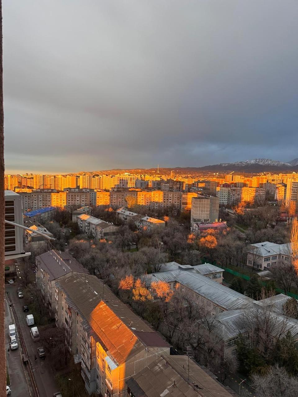 Солнечная Лагуна Almaty Ngoại thất bức ảnh